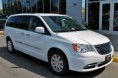/album/autos-disponibles/a2015-chrysler-town-and-country-touring-white-color-jpg1/